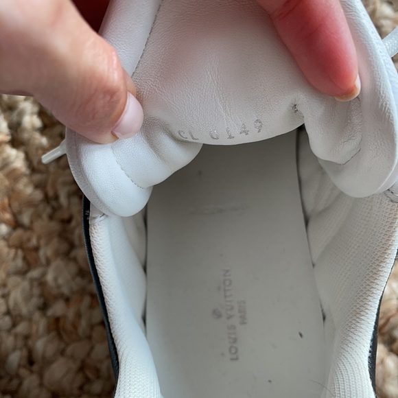 Louis Vuitton LV Archlight Sneaker In Flower-Print - Picture 6 of 9